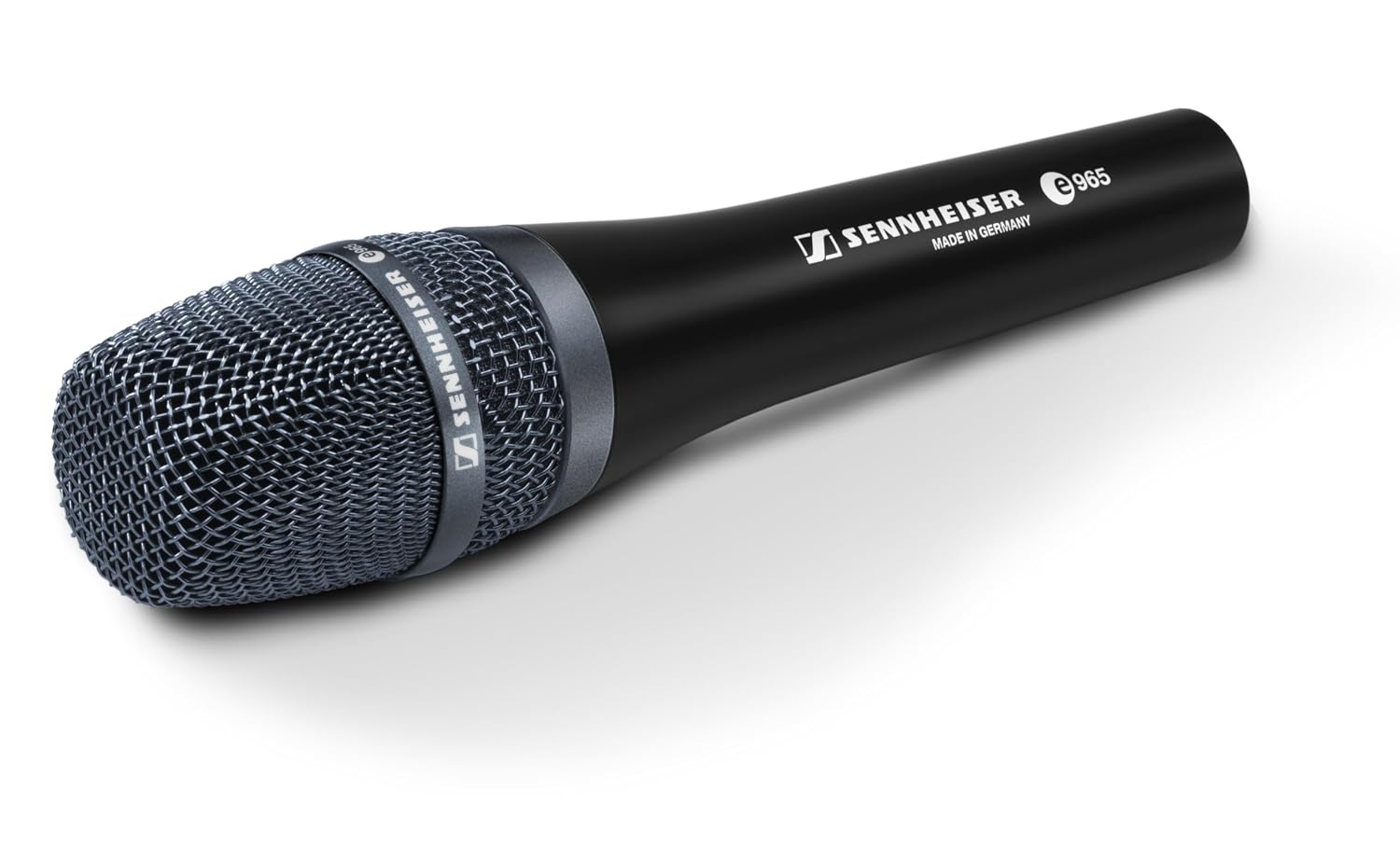 Sennheiser e965 Vocal Condenser Microphone, Switch between gentle cardioid and more directional super-cardioid polar patterns. Stellar 40Hz?20 kHz response.